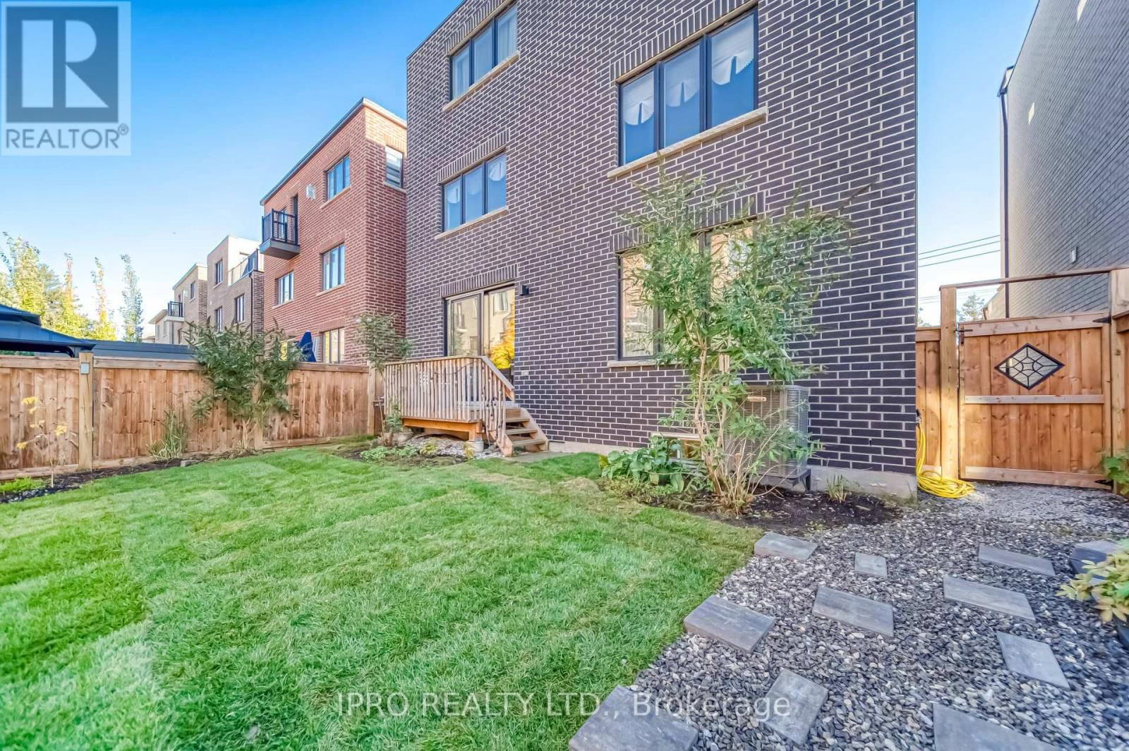 294 VALERMO DRIVE Image 36