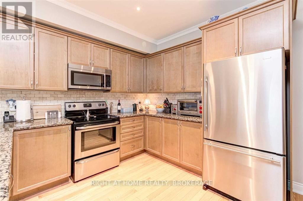 122 LAKESHORE ROAD WEST Image 10