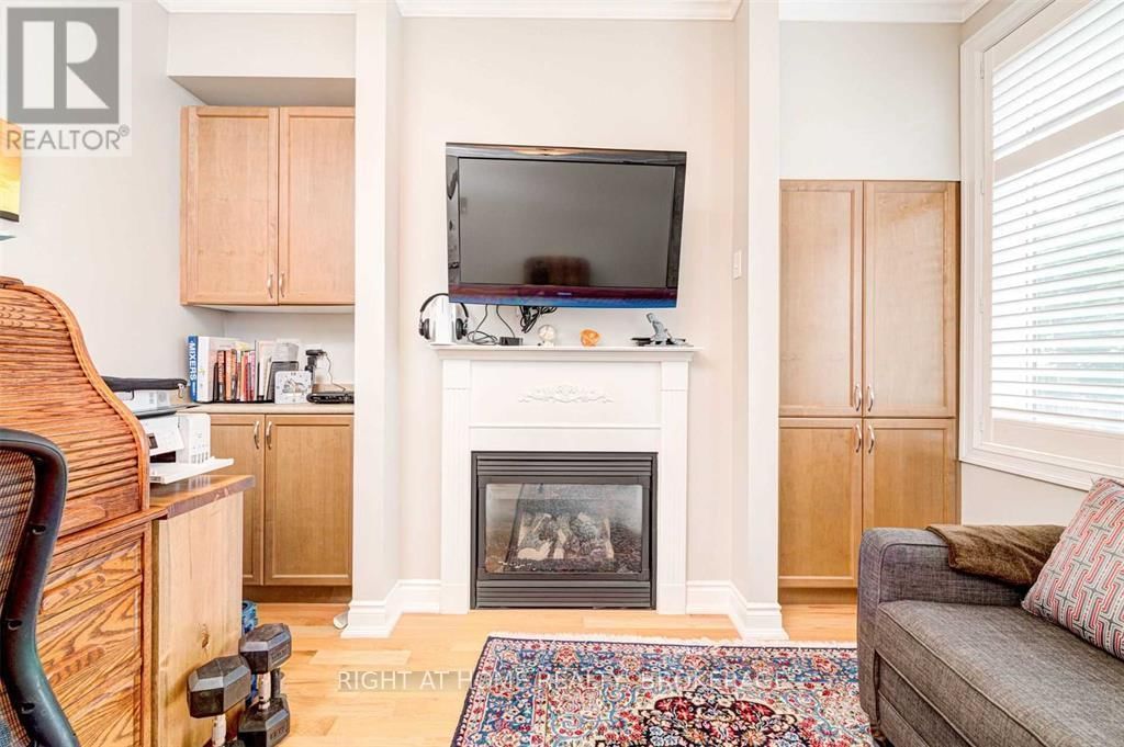 122 LAKESHORE ROAD WEST Image 14