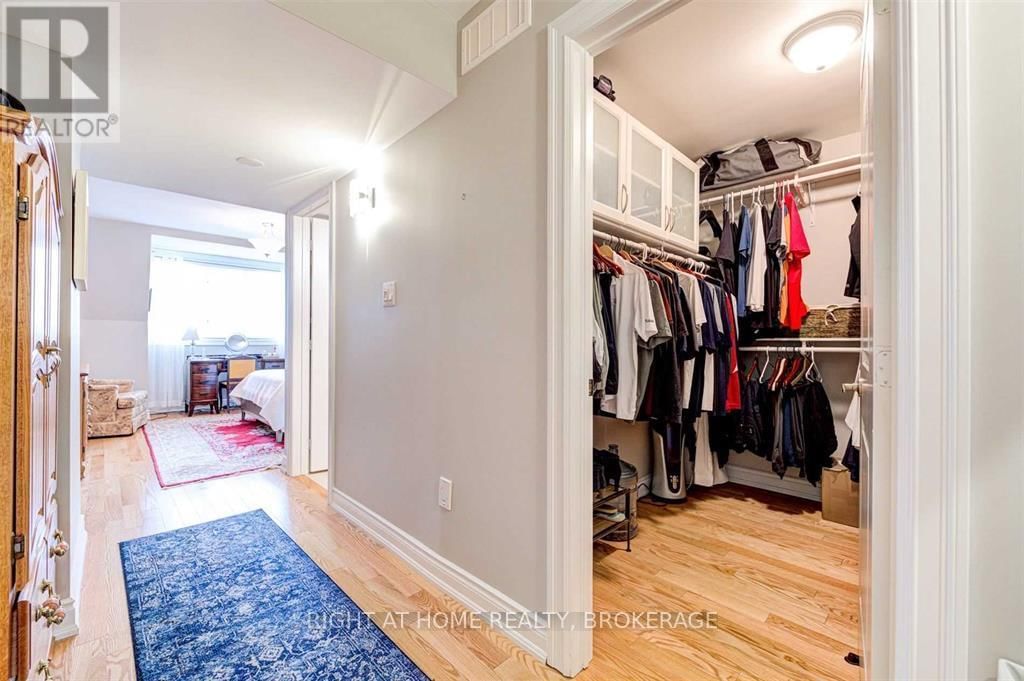 122 LAKESHORE ROAD WEST Image 18