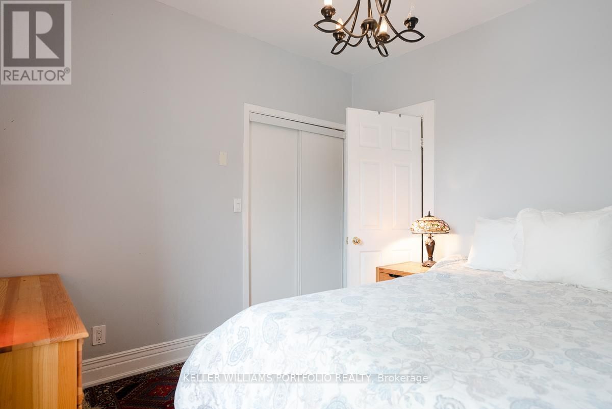 1156 BLOOR STREET WEST Image 11
