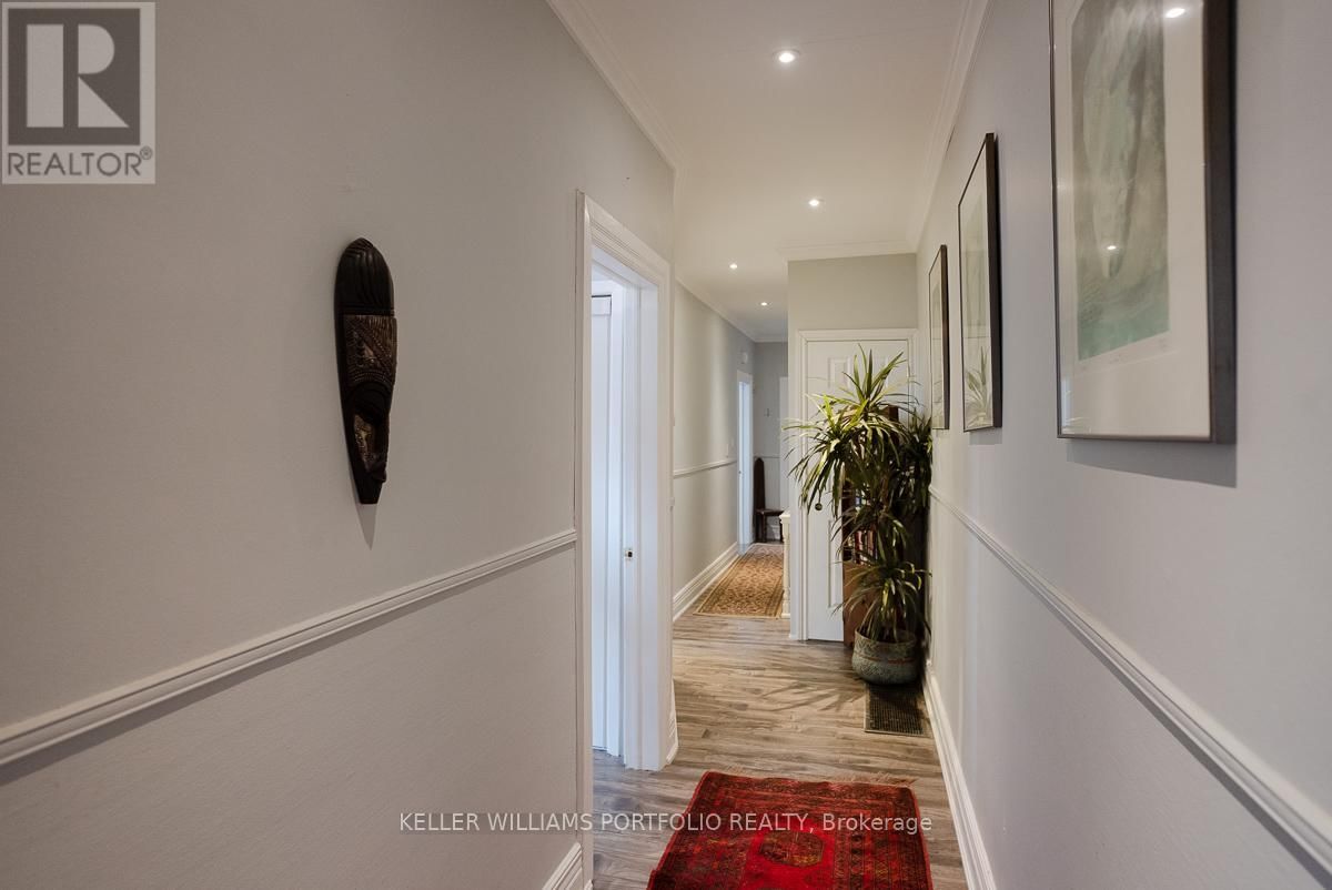1156 BLOOR STREET WEST Image 21