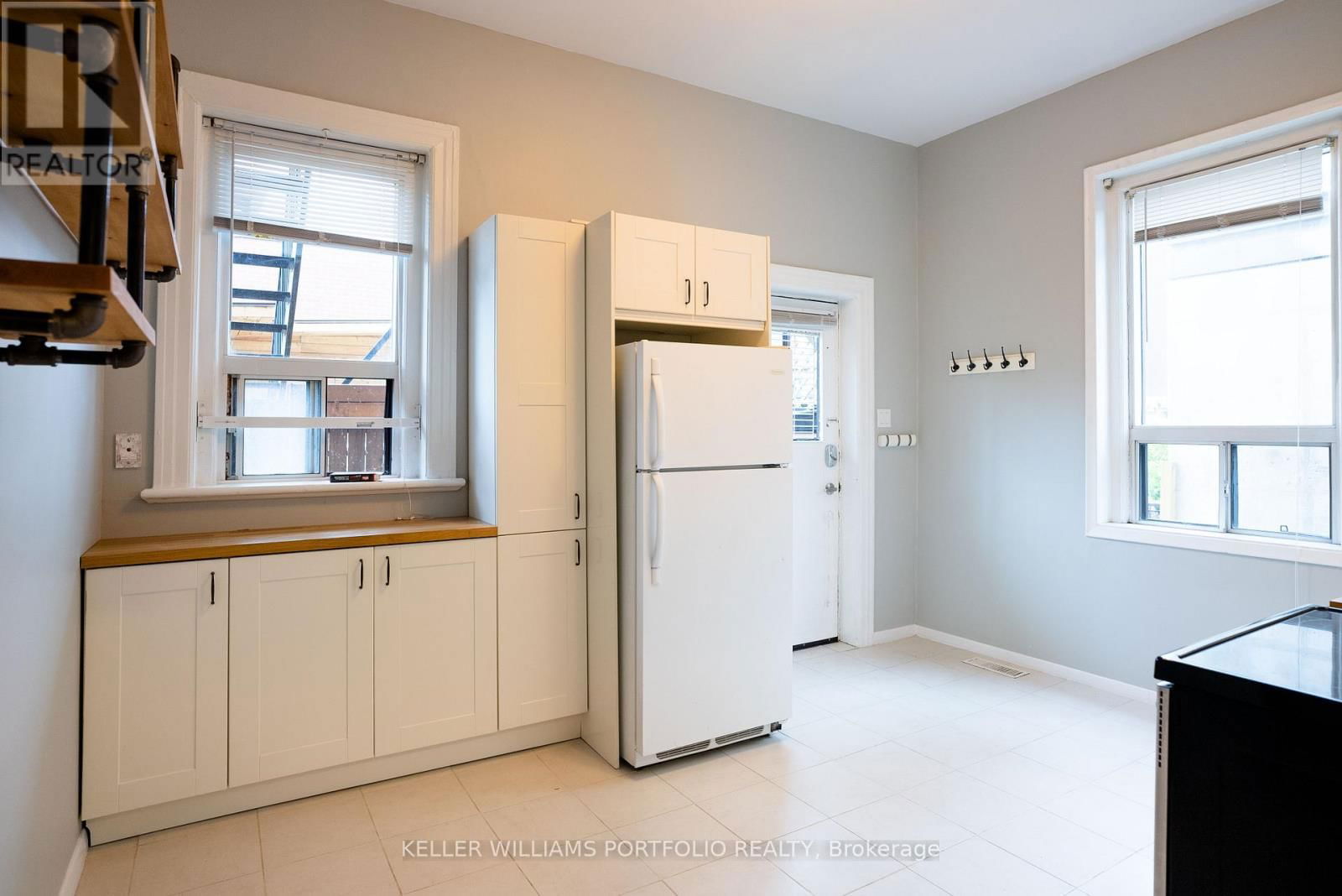 1156 BLOOR STREET WEST Image 35