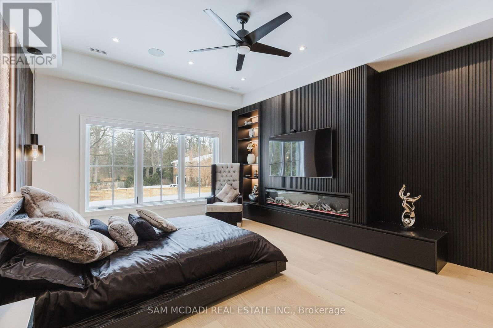 1258 INDIAN ROAD Image 16