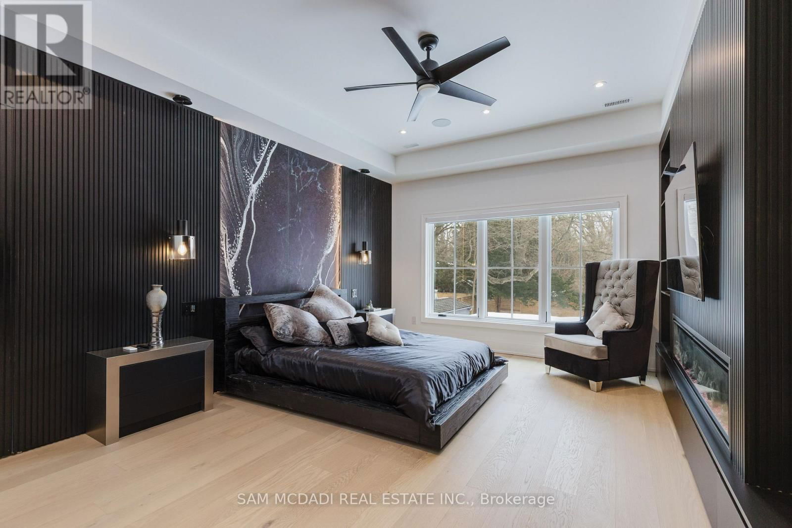 1258 INDIAN ROAD Image 17