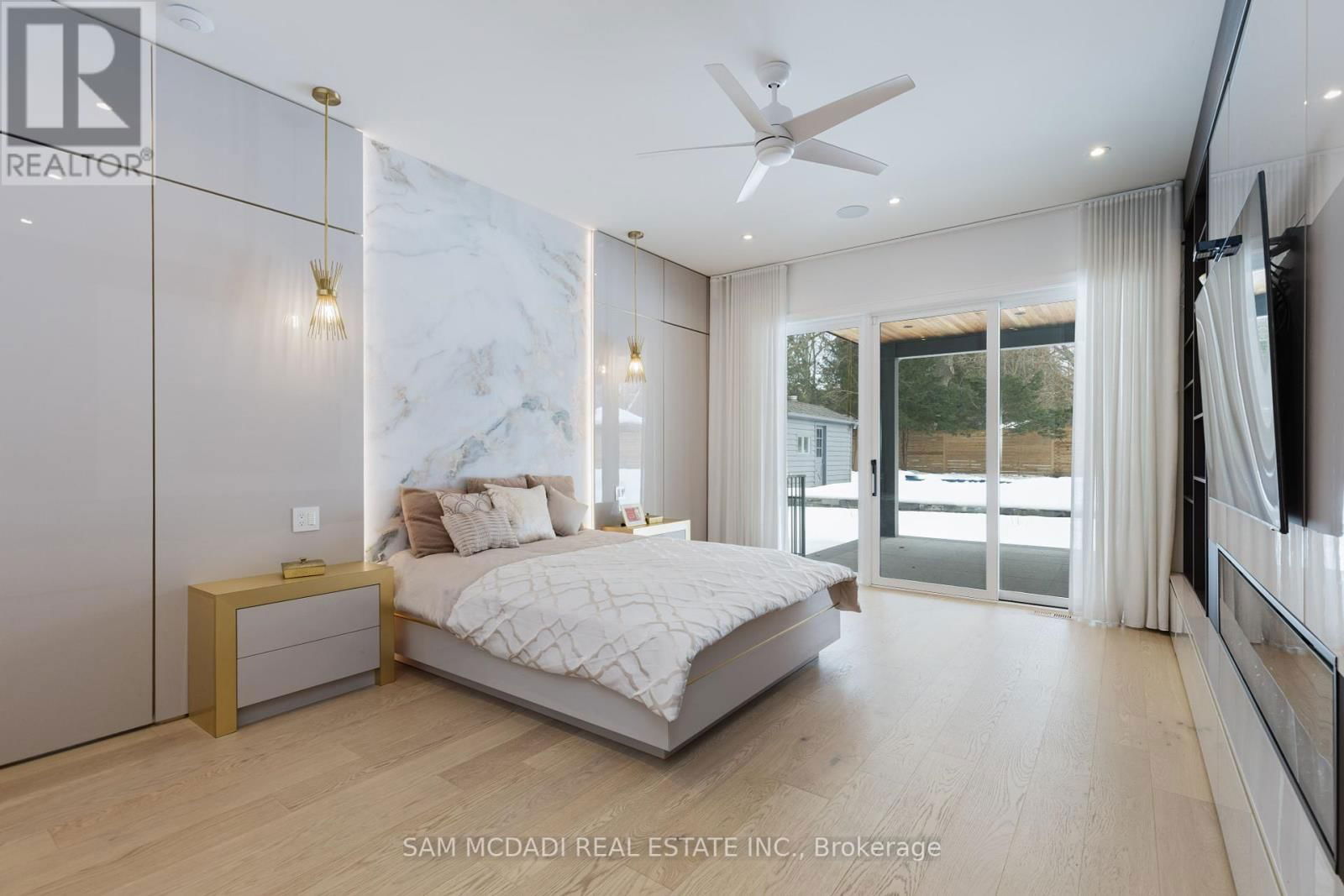 1258 INDIAN ROAD Image 23