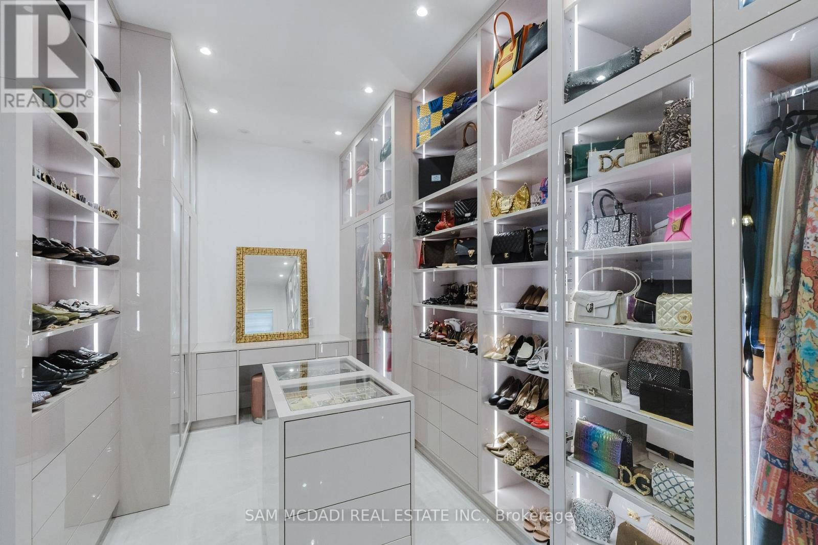 1258 INDIAN ROAD Image 25