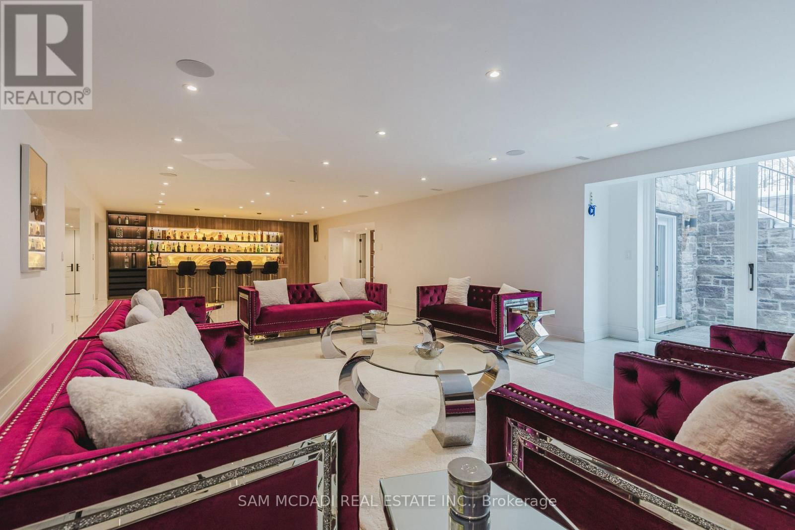 1258 INDIAN ROAD Image 31