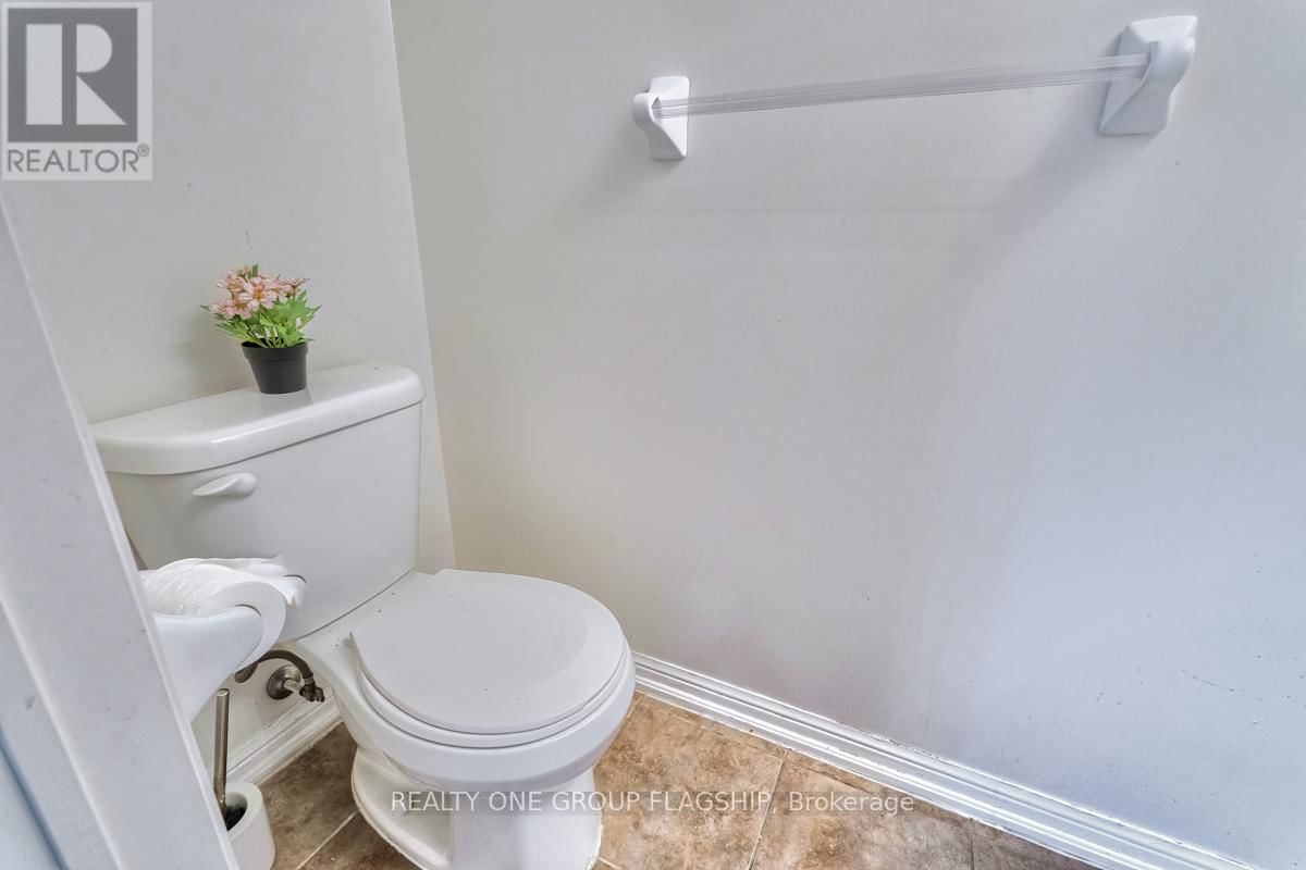 7 - 3185 BOXFORD CRESCENT Image 18
