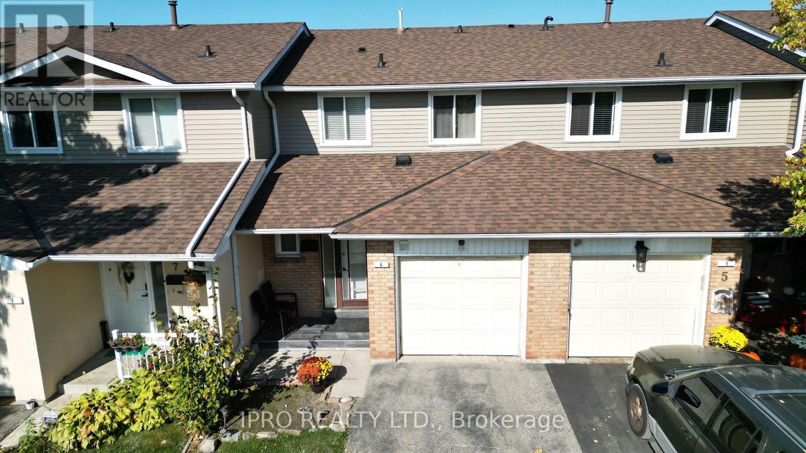 6 - 6 CARISBROOKE COURT Image 22