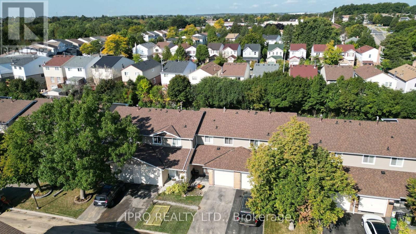 6 - 6 CARISBROOKE COURT Image 23