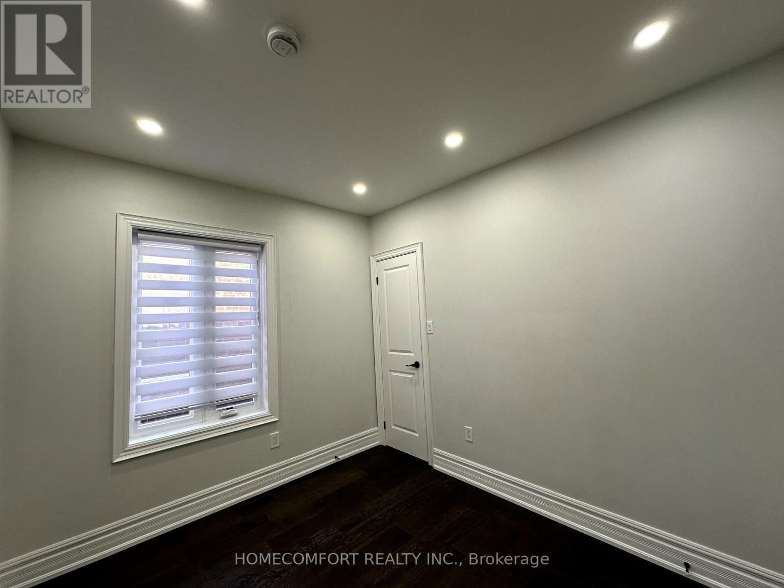 180 ROSEMOUNT AVENUE Image 12
