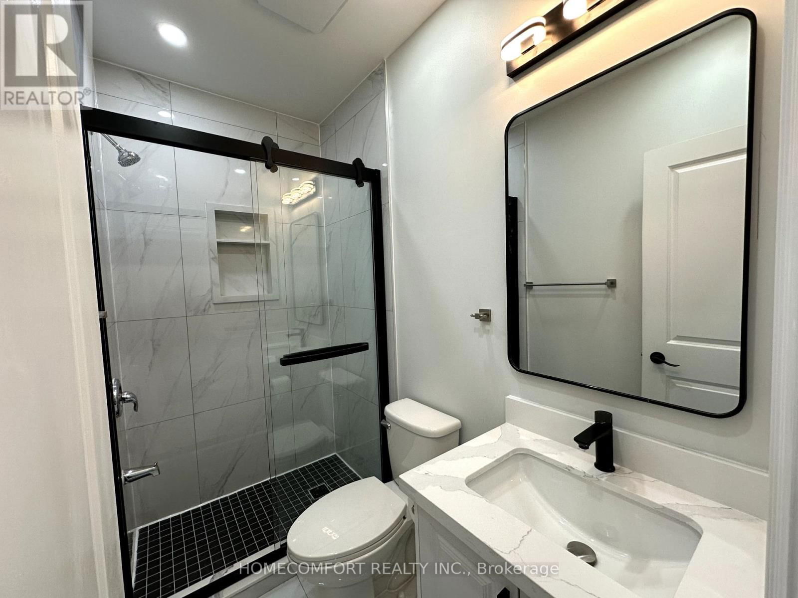 180 ROSEMOUNT AVENUE Image 15
