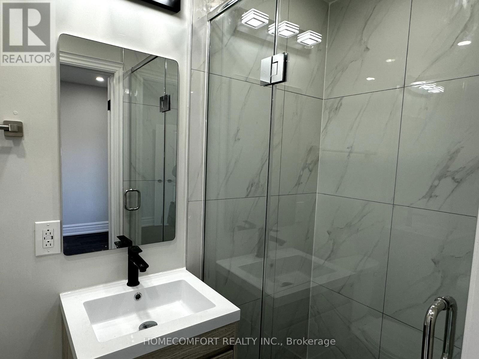180 ROSEMOUNT AVENUE Image 21