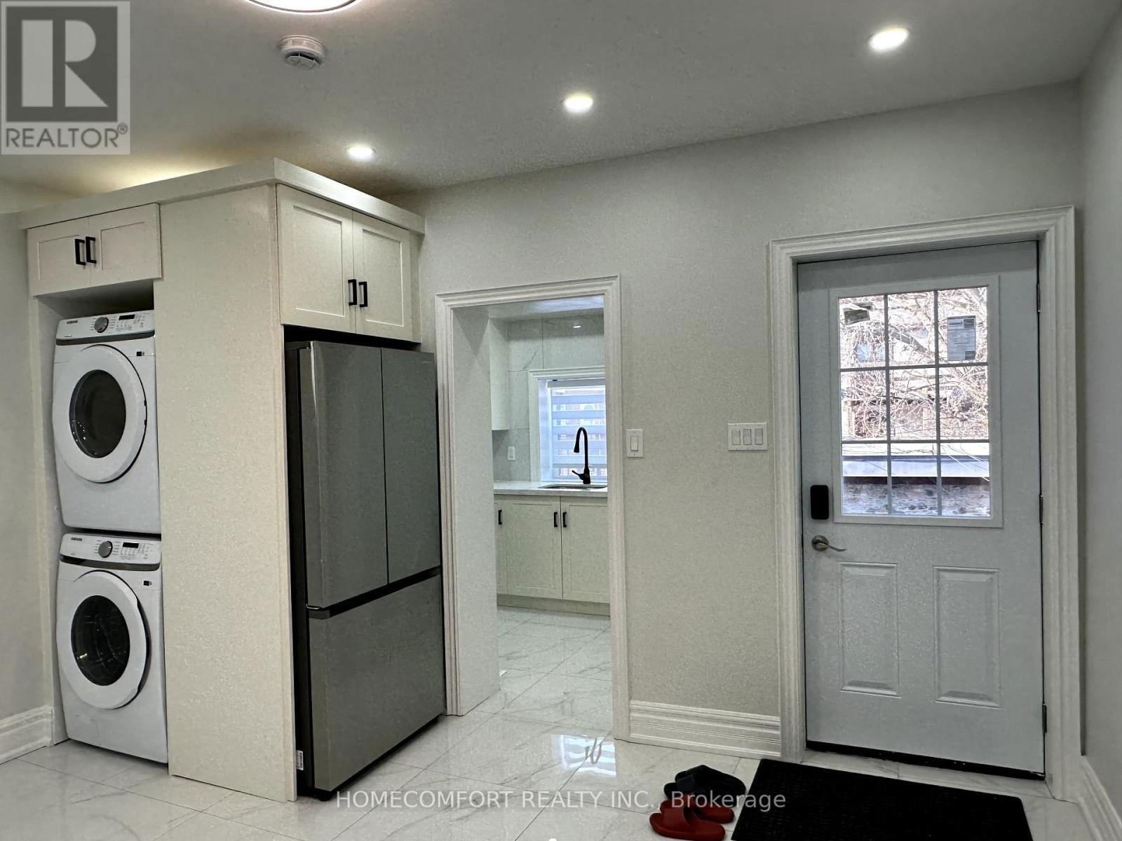 180 ROSEMOUNT AVENUE Image 9