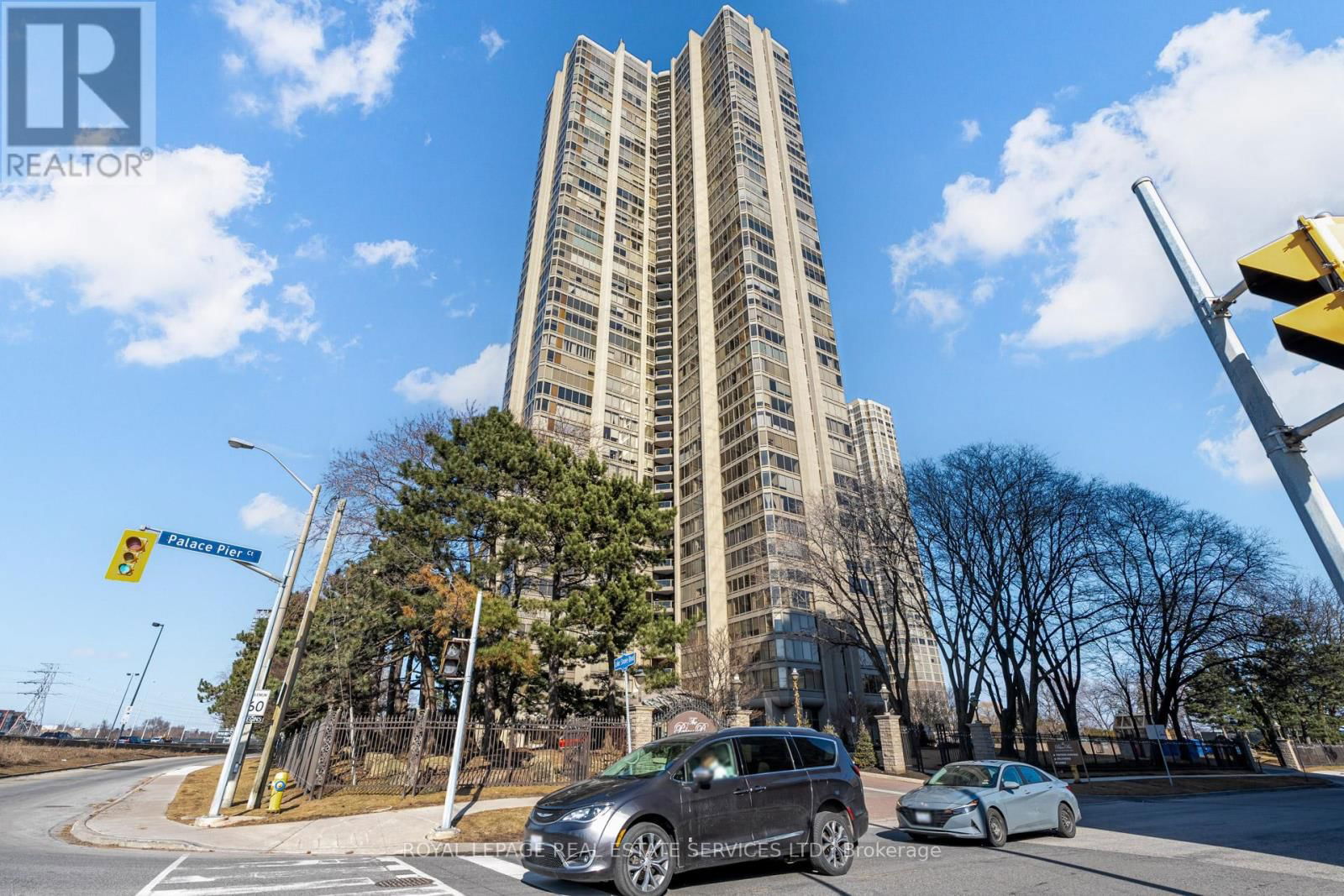 4404 - 2045 LAKE SHORE BOULEVARD WEST Image 1