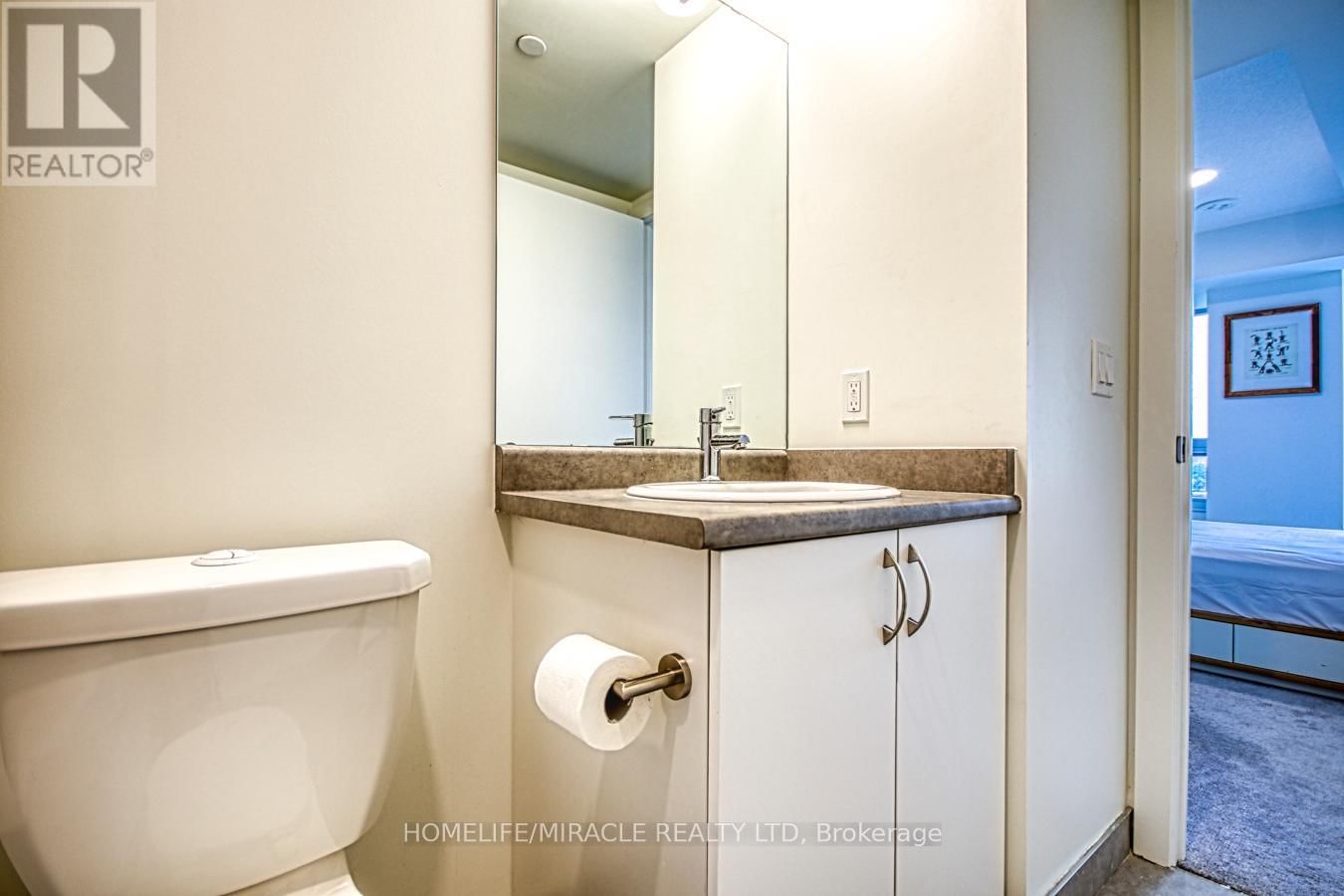 402 - 10 WILBY CRESCENT Image 16