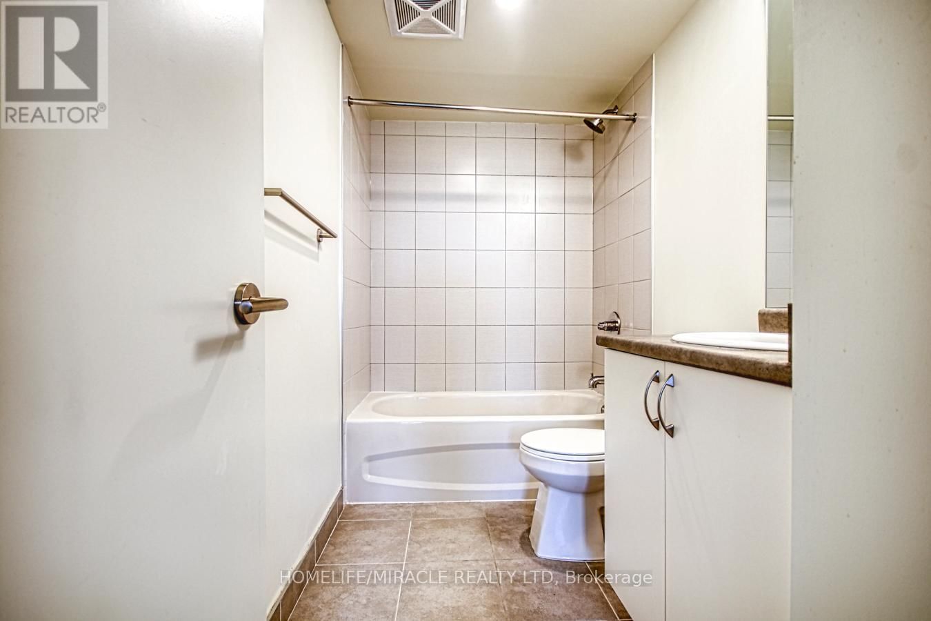 402 - 10 WILBY CRESCENT Image 17