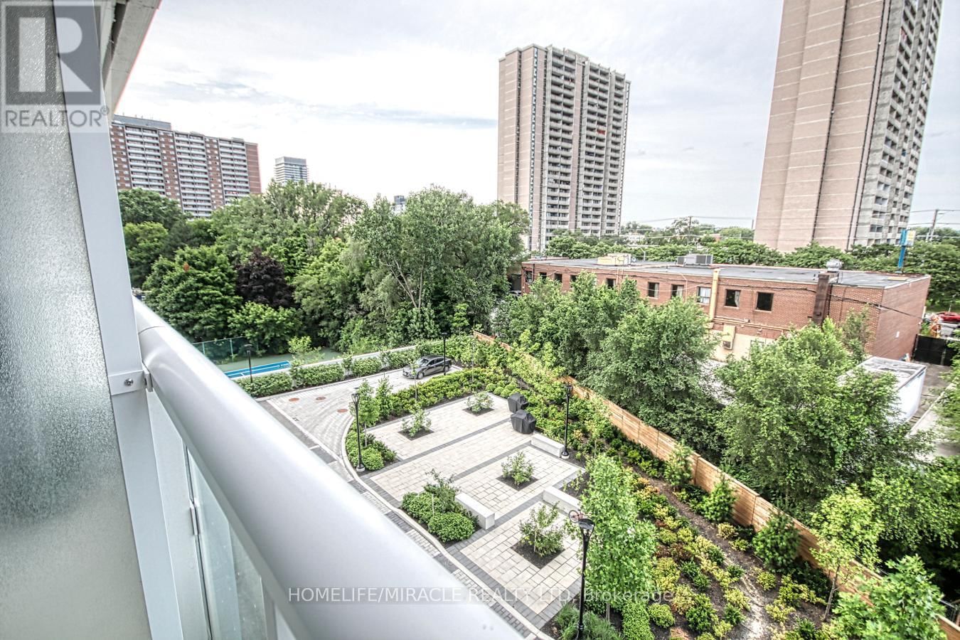 402 - 10 WILBY CRESCENT Image 19