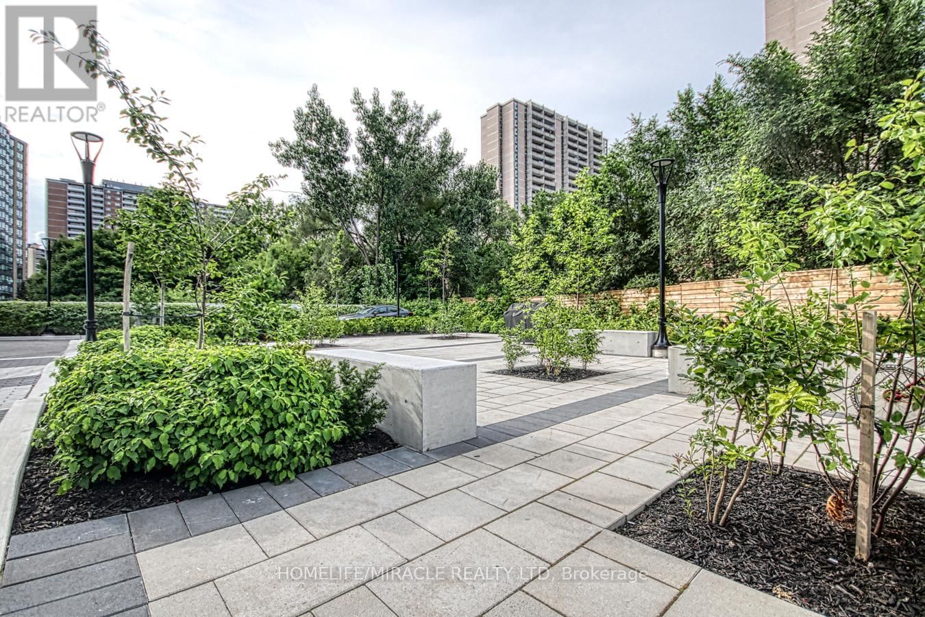 402 - 10 WILBY CRESCENT Image 38
