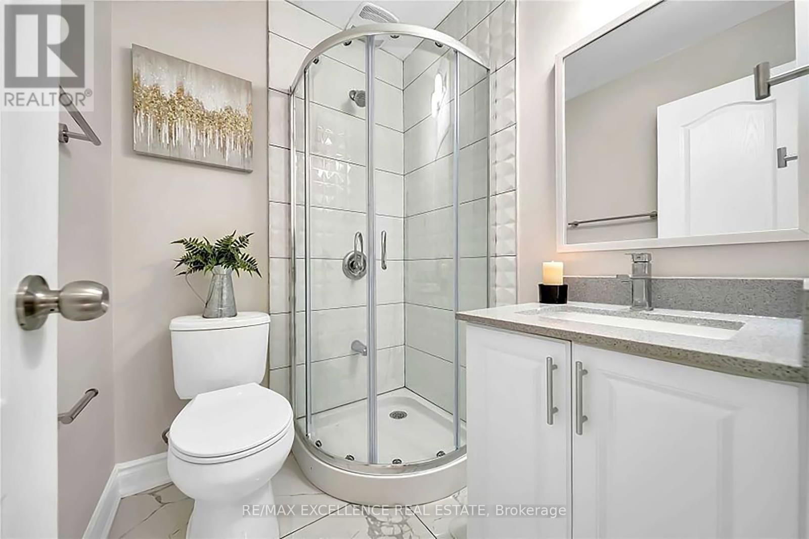 48 TRAVERSTON COURT Image 17