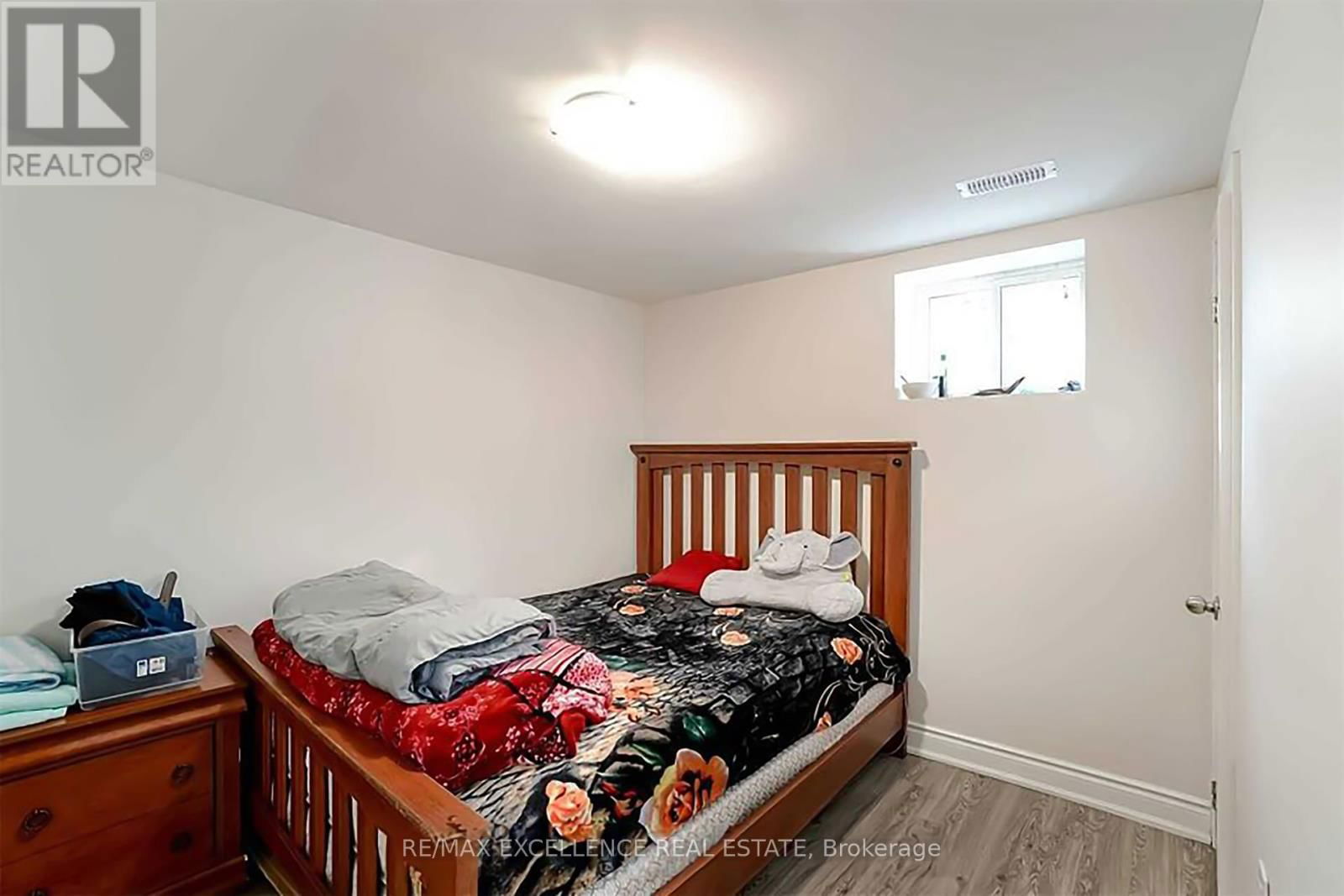 48 TRAVERSTON COURT Image 28