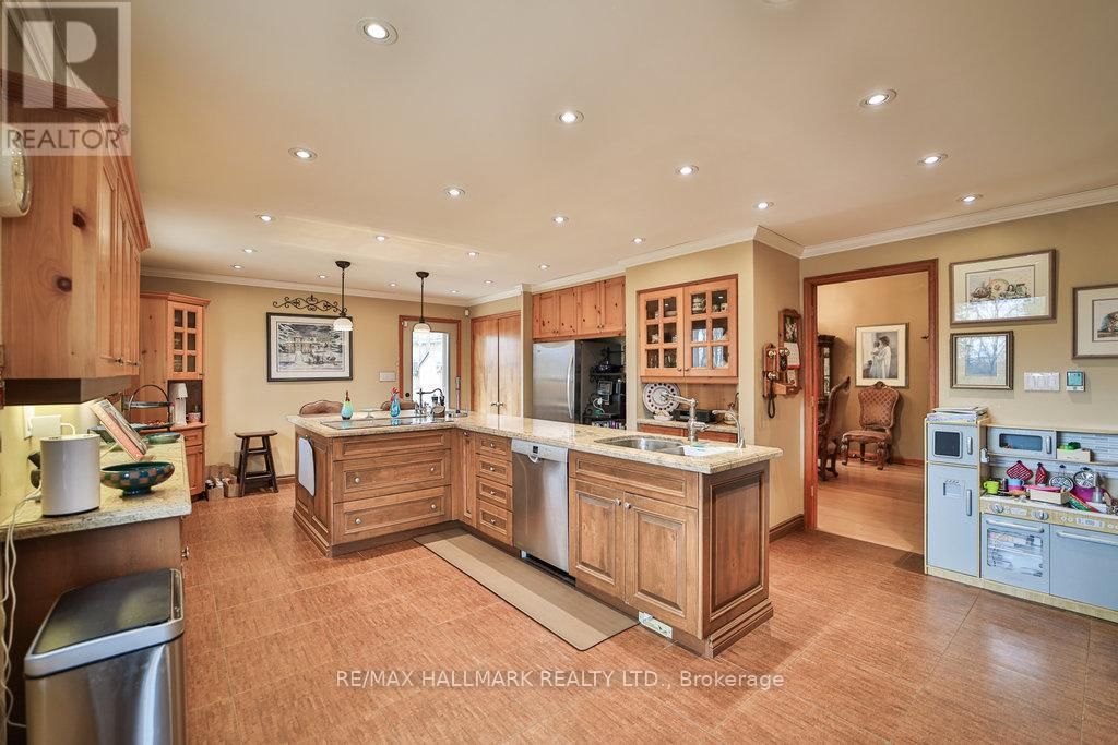 14728 HERITAGE ROAD Image 13