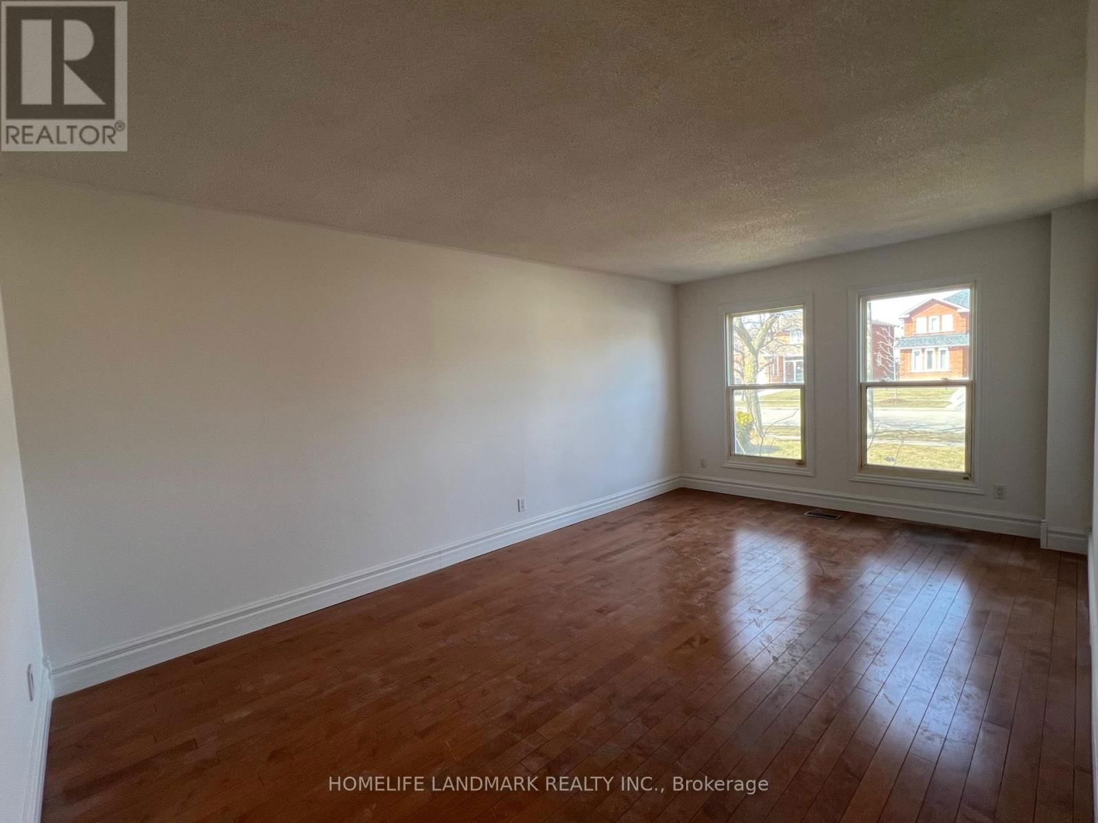 4366 TRAILMASTER DRIVE Image 9