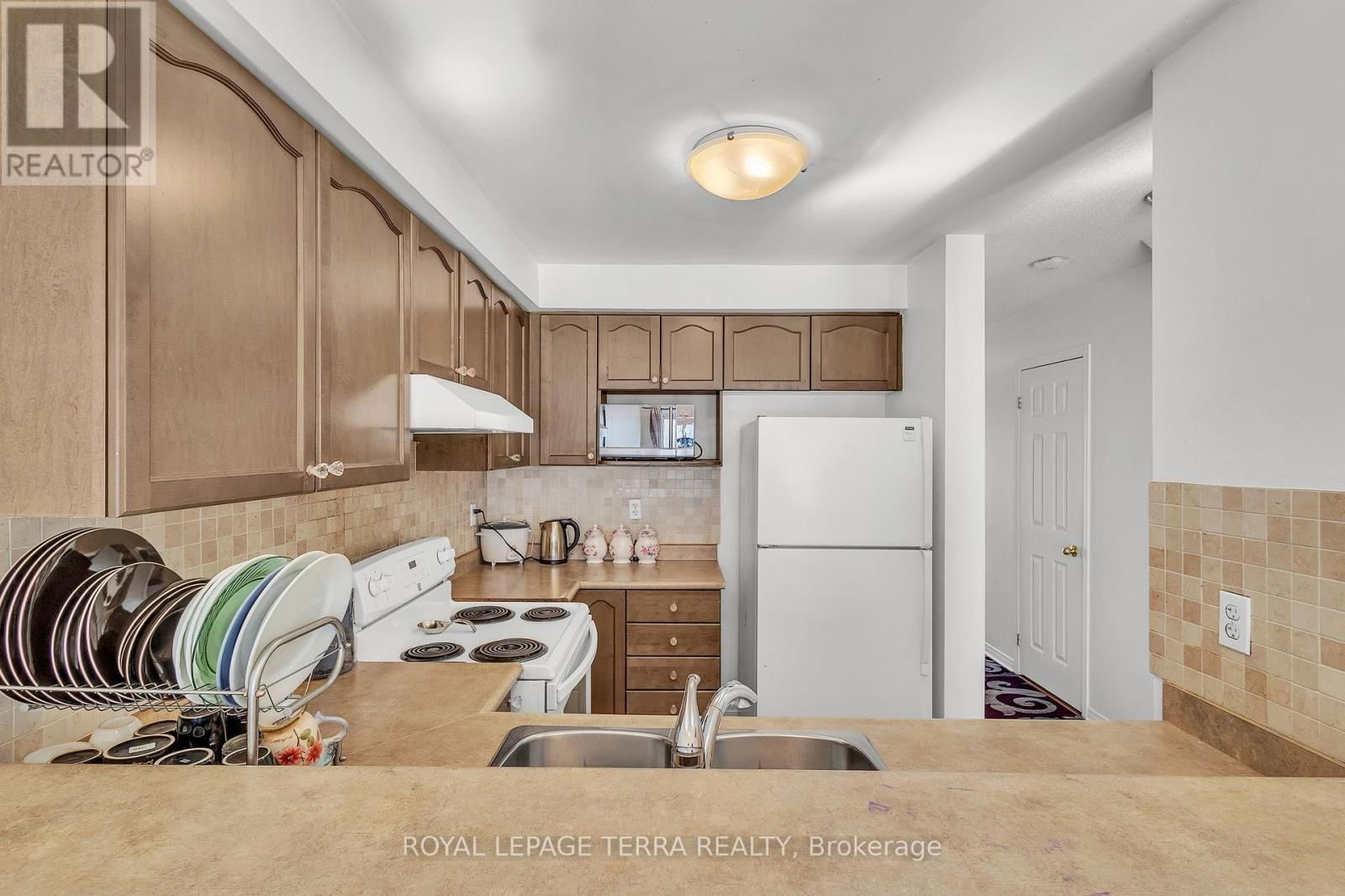 105 - 27 BRUCEWOOD ROAD Image 19
