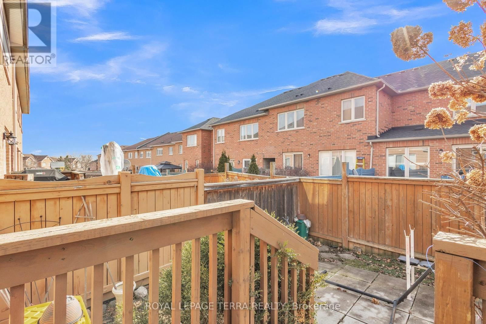 105 - 27 BRUCEWOOD ROAD Image 6