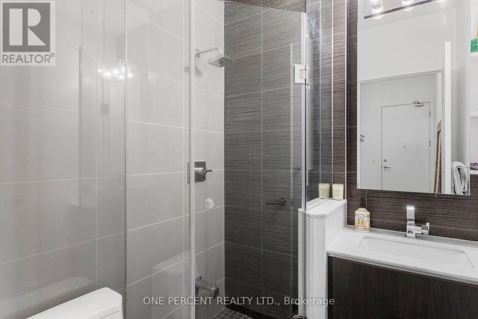 UPH1 - 1830 BLOOR STREET WEST Image 13
