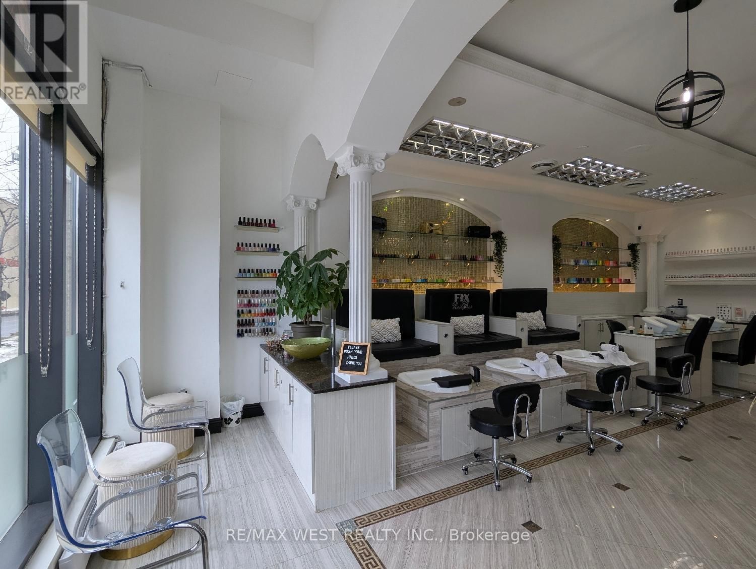 409 KEELE STREET Image 11