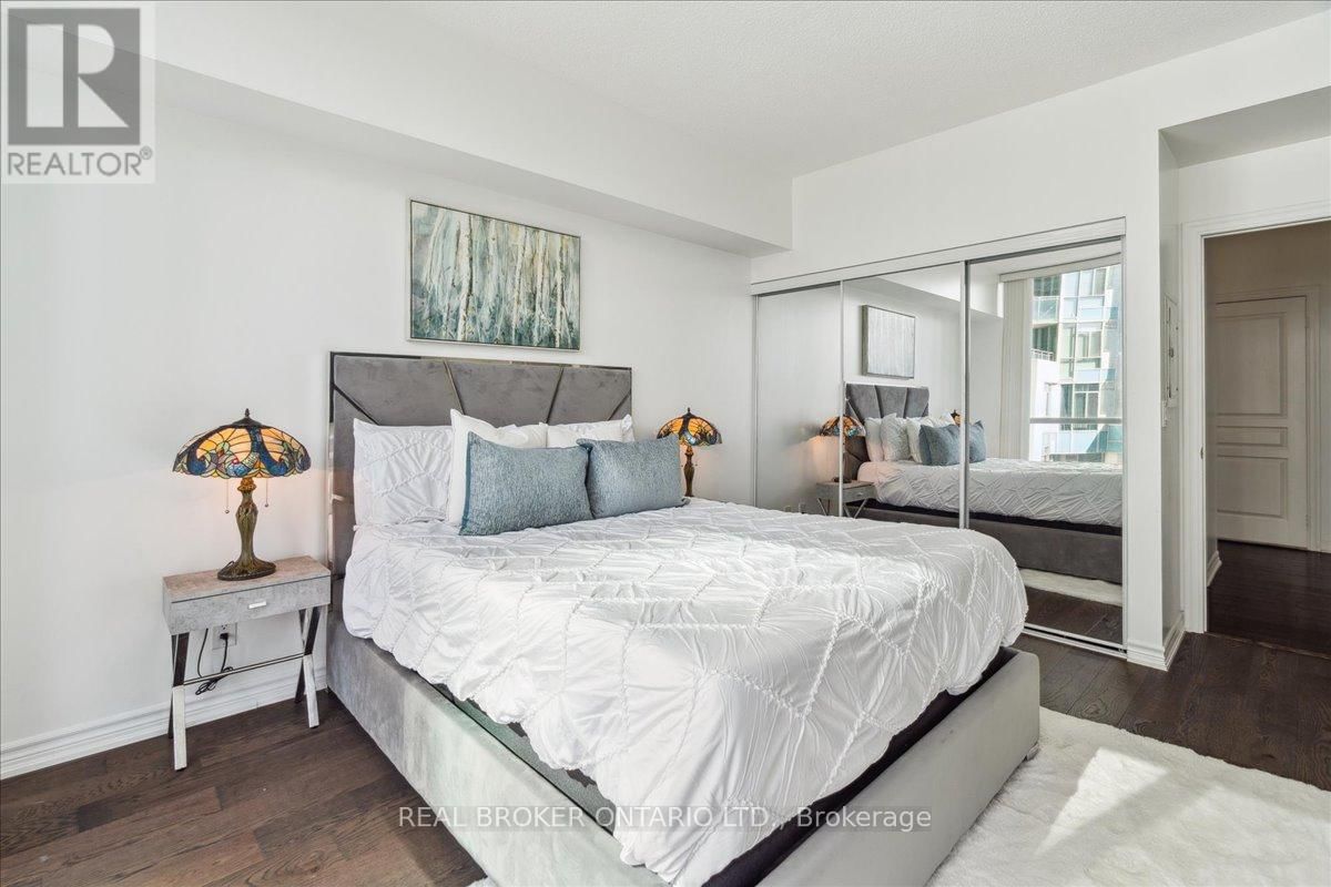 1111 - 223 WEBB DRIVE Image 11