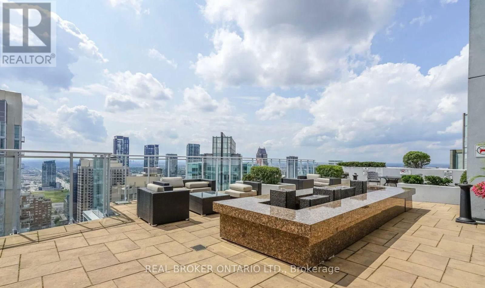 1111 - 223 WEBB DRIVE Image 22