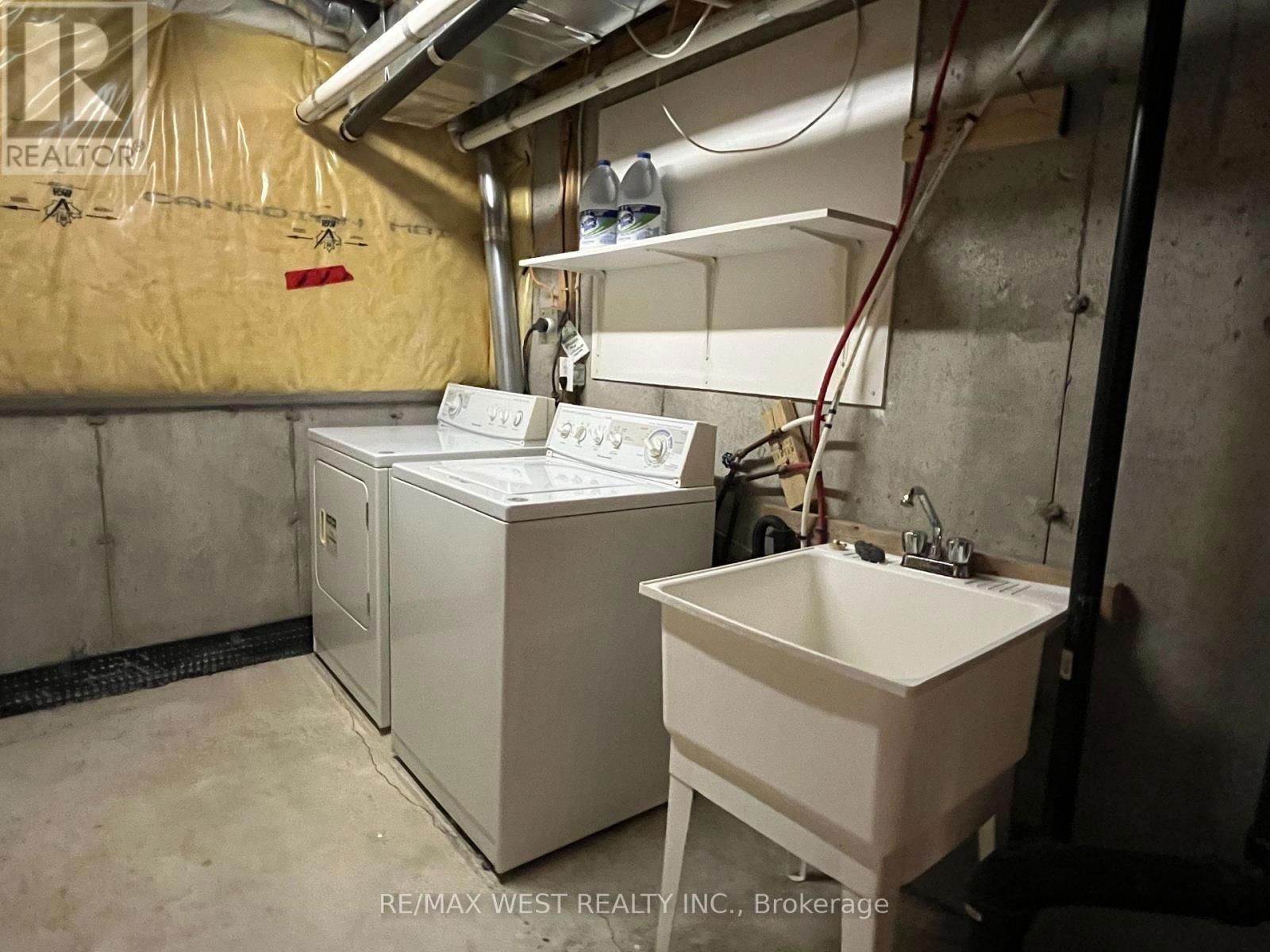 45 - 3038 HAINES ROAD Image 22