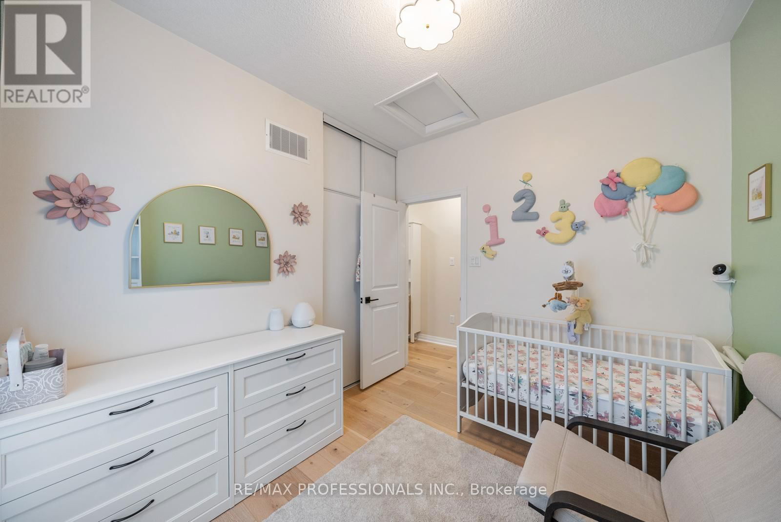 302 - 1437 LAKESHORE ROAD EAST Image 9