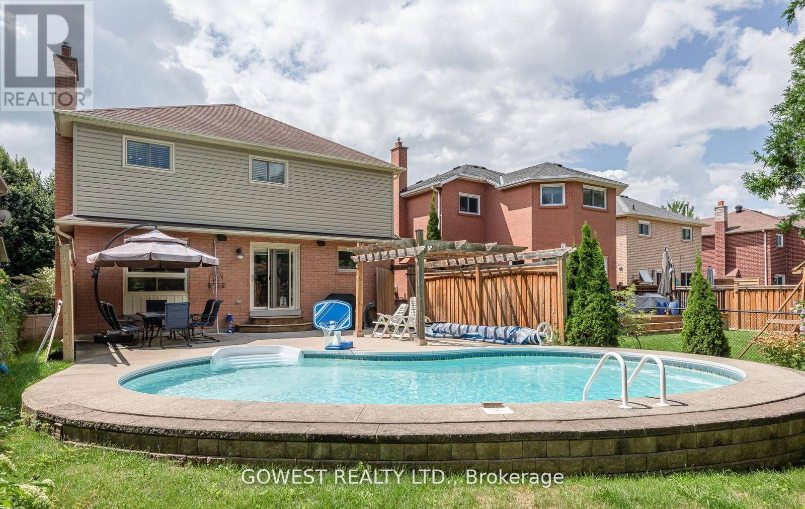 52 DAVIS CRESCENT Image 36