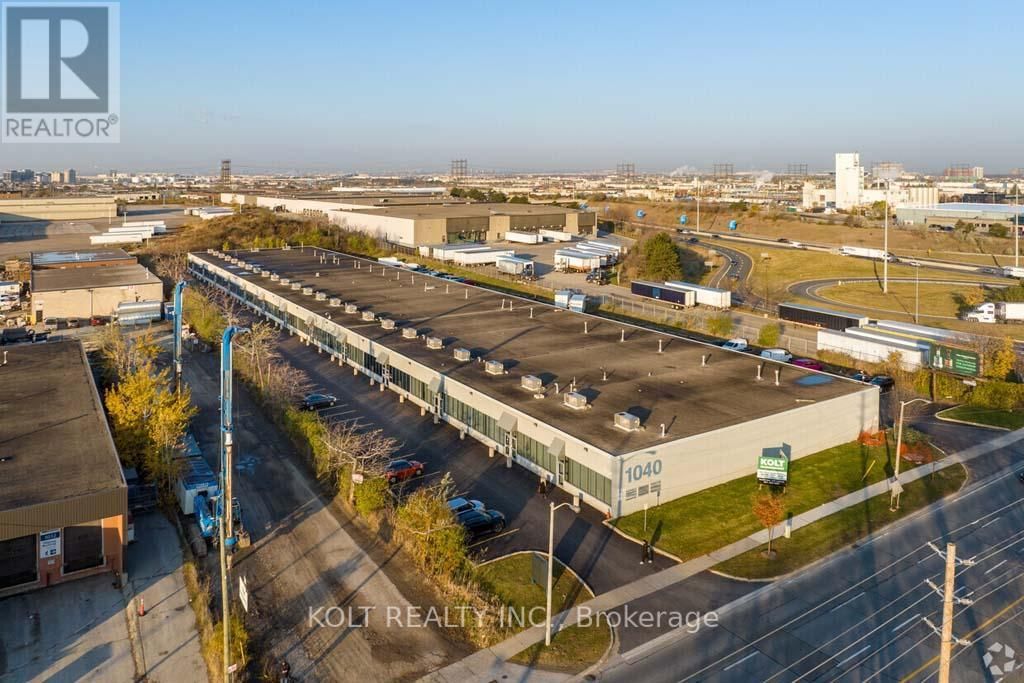8/9 - 1040 MARTIN GROVE ROAD Image 6