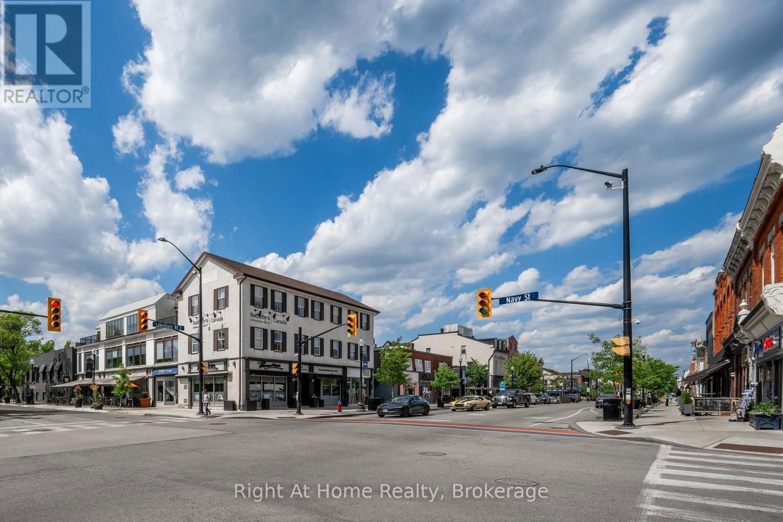 76 BROCK STREET WEST Image 44