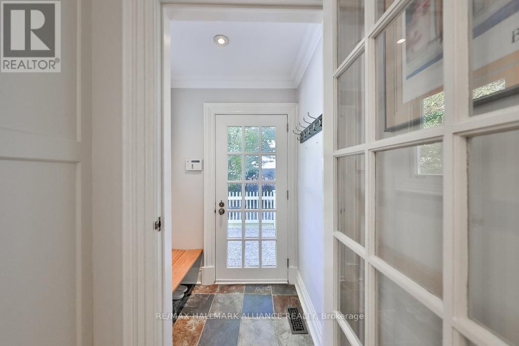 225 WILLIAM STREET Image 19