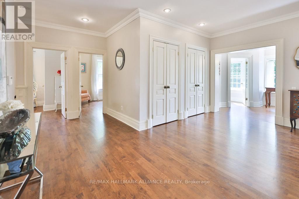 225 WILLIAM STREET Image 22