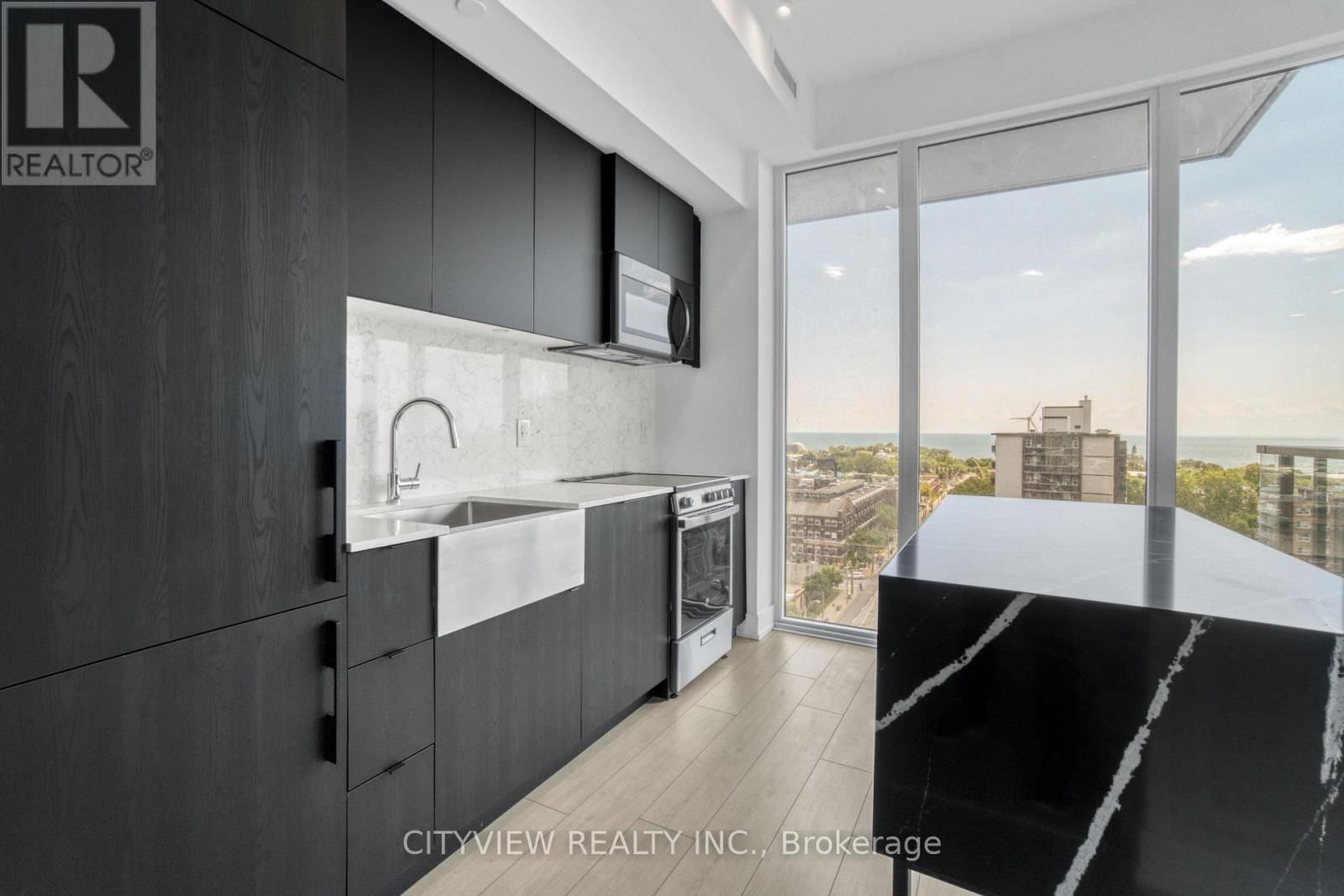 1104 - 270 DUFFERIN STREET Image 14