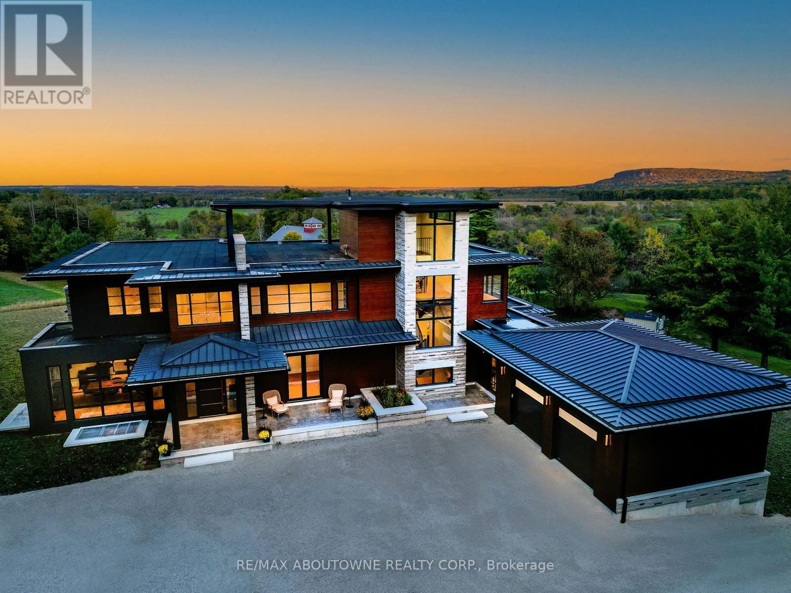 6583 TWISS ROAD Image 2