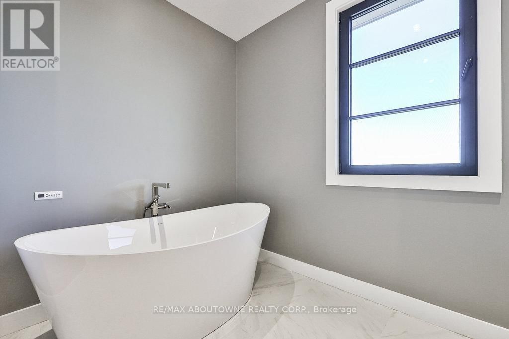 6583 TWISS ROAD Image 22