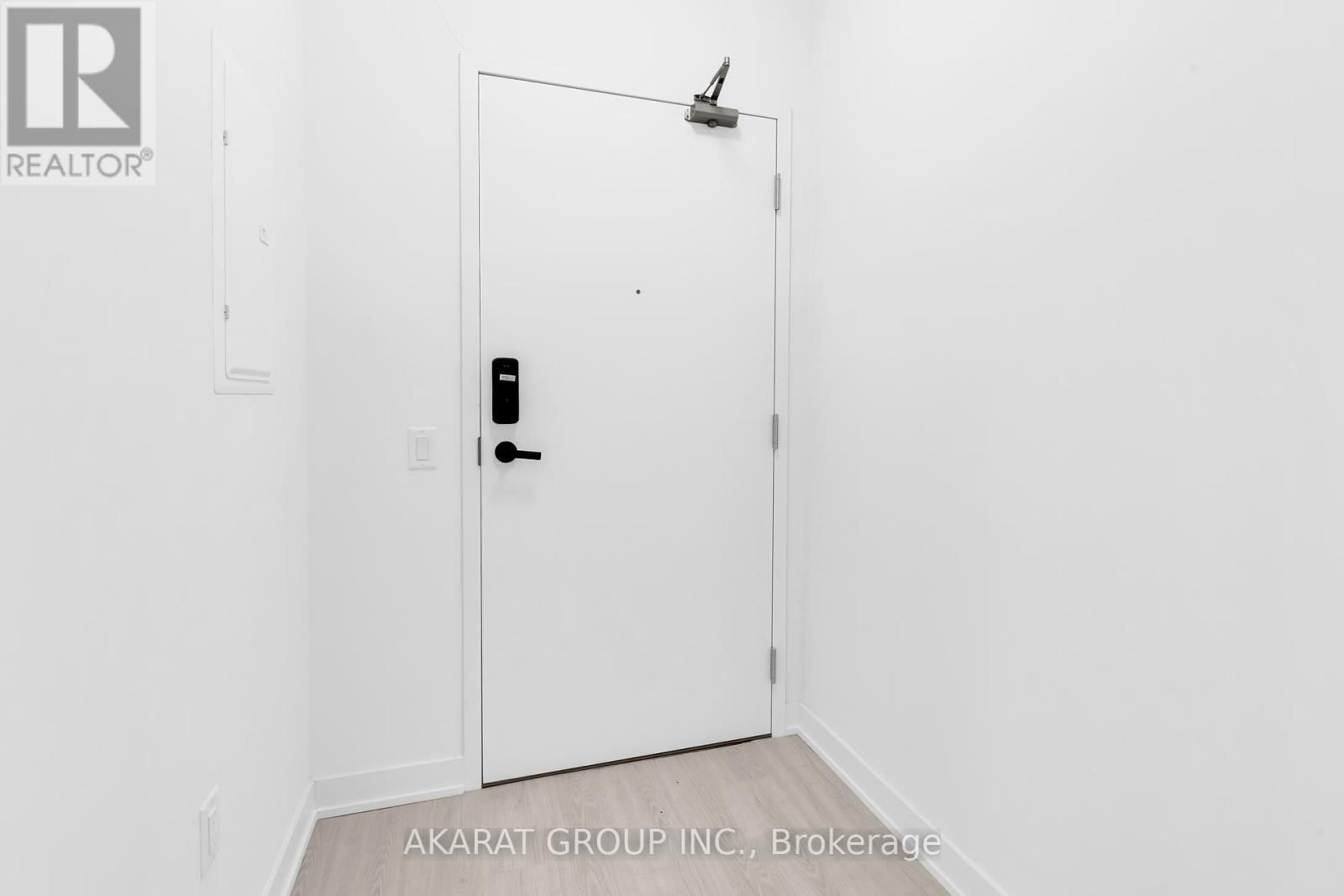 4809 - 3883 QUARTZ ROAD Image 4