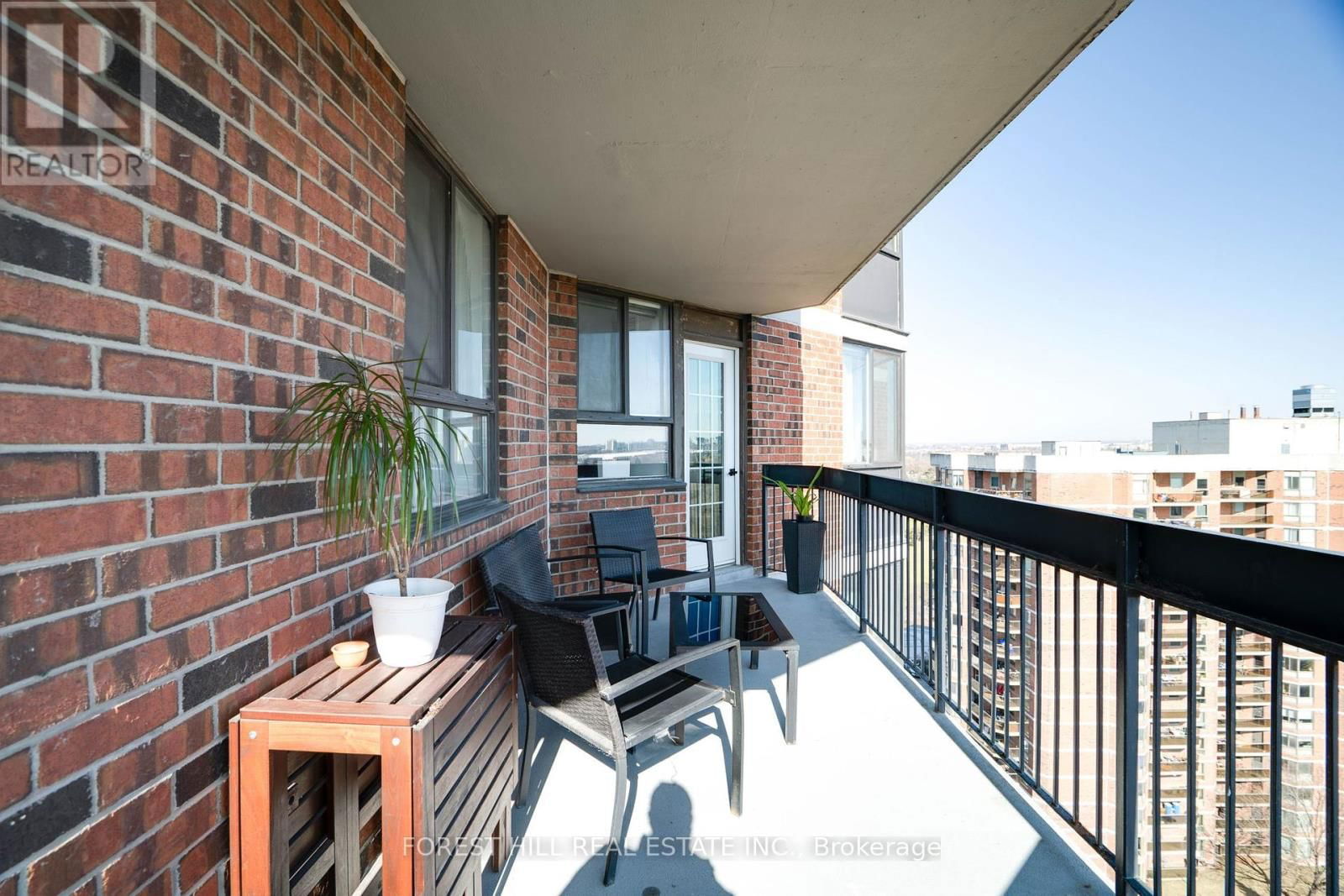 1811 - 236 ALBION ROAD Image 35