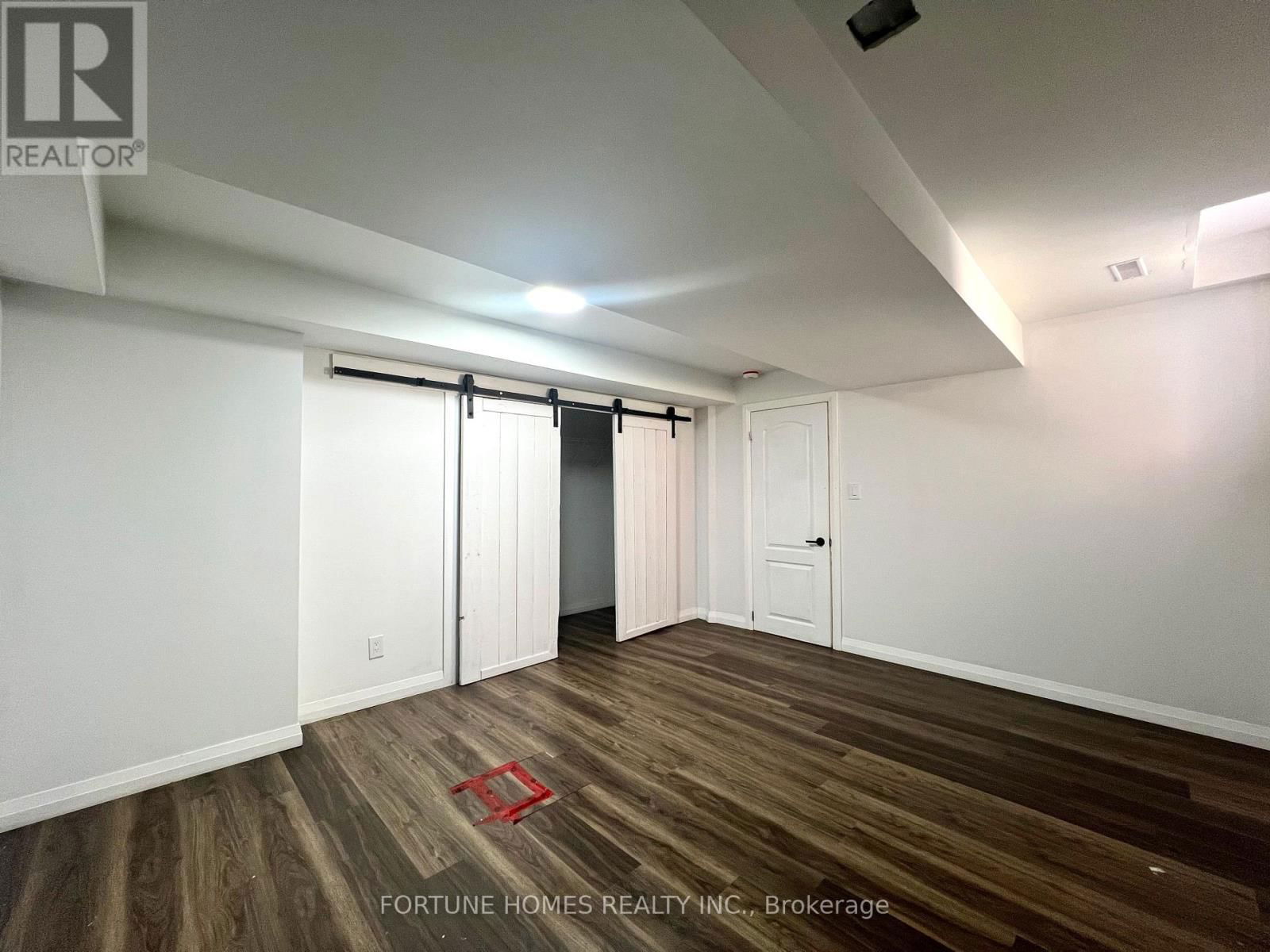 147 FRED YOUNG DRIVE Image 15