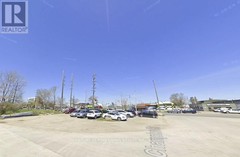75A N QUEEN STREET Image 13