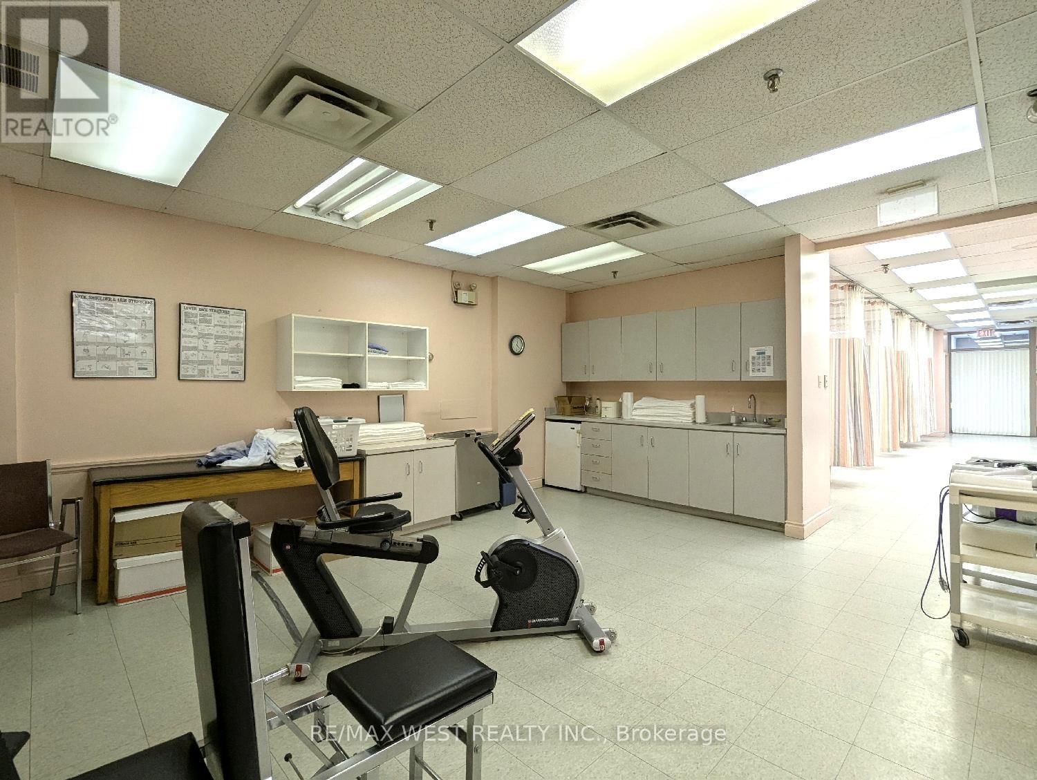 Unit 2 - 2468 EGLINTON AVENUE WEST Image 13