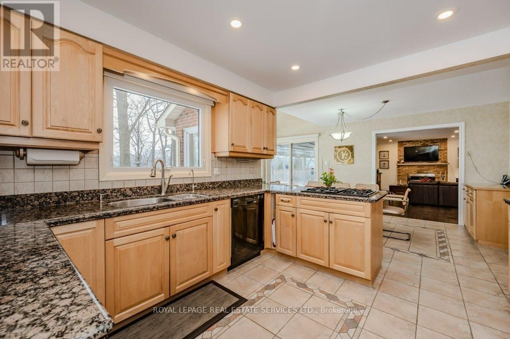 294 RAMBLER COURT Image 13